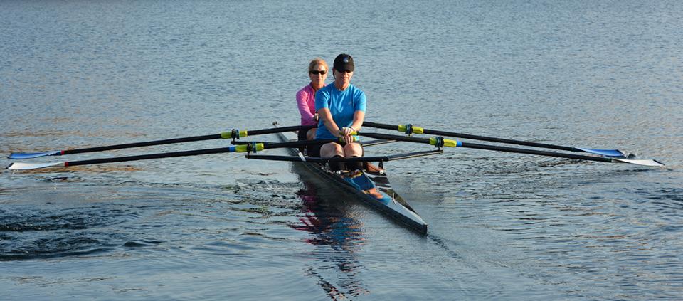 people rowing